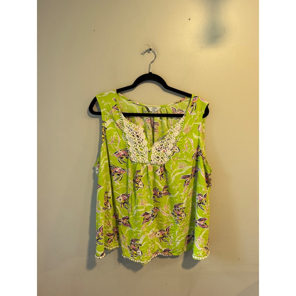 Crown & Ivy Woman Lime Green Fish Print Crochet Lace V-Neck Sleeveless Top 3X